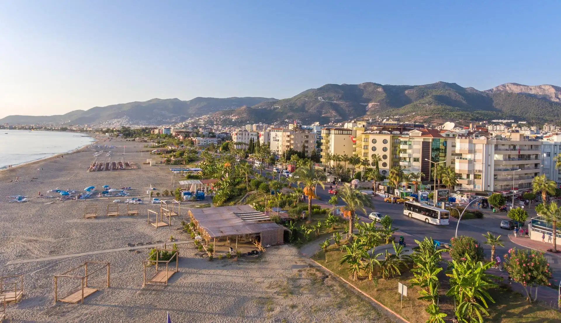 Изображение Меблированная квартира 2+1 в 20 метрах от моря, идеальна для ВНЖ